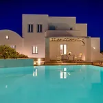 Aria & Hotel Fira (Santorini)