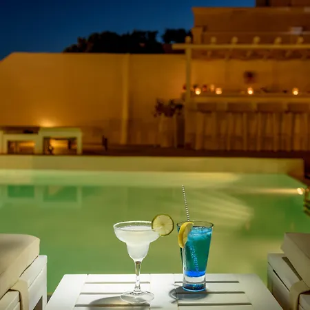 Hotell Aria & 4*