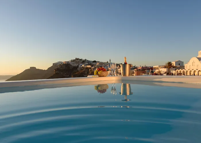 Aria & 4* Fira (Santorini)