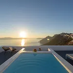 Aria & Hotel Fira (Santorini)