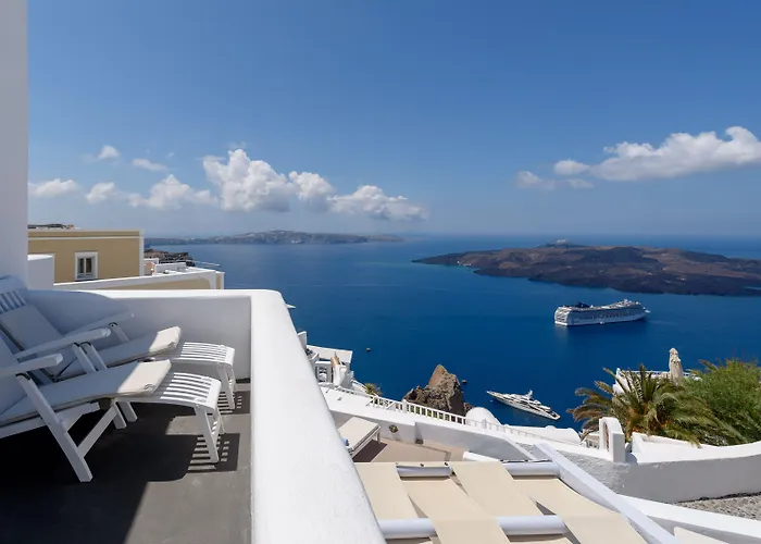 Aria & 4* Fira (Santorini)