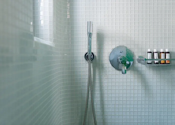 Aria & 4* Fira (Santorini)