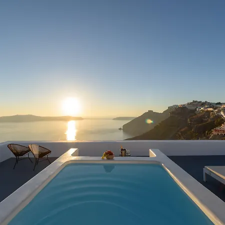 Aria & Hotel Fira (Santorini)